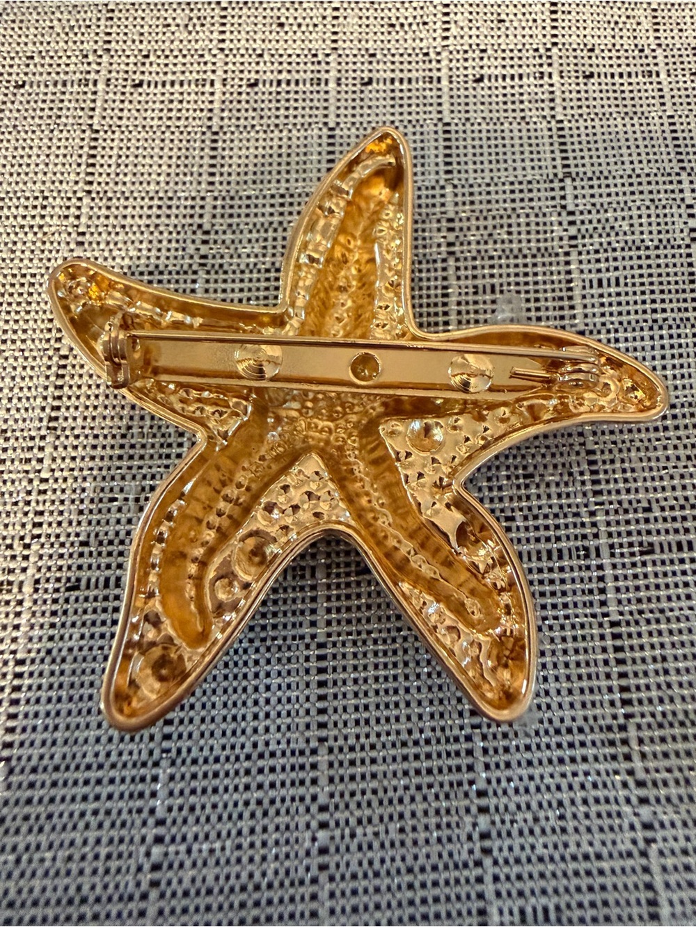 Gold Starfish Pin with Clip-on Earrings - Picture 4 of 6